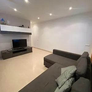 Cozy At A Great Location! Apartamento L'Hospitalet de Llobregat